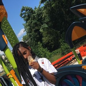 Meet your Posher, Kayla