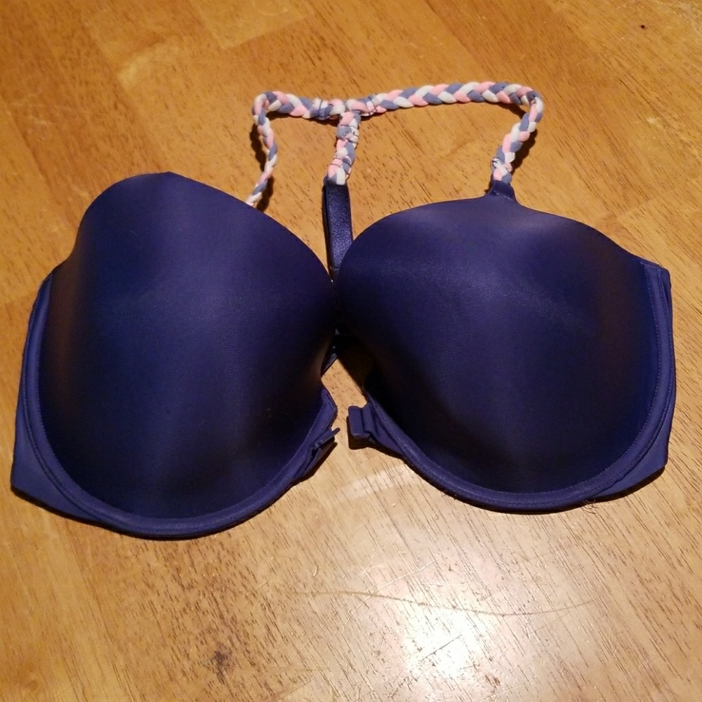 Victoria's Secret front clasp bra 38DD