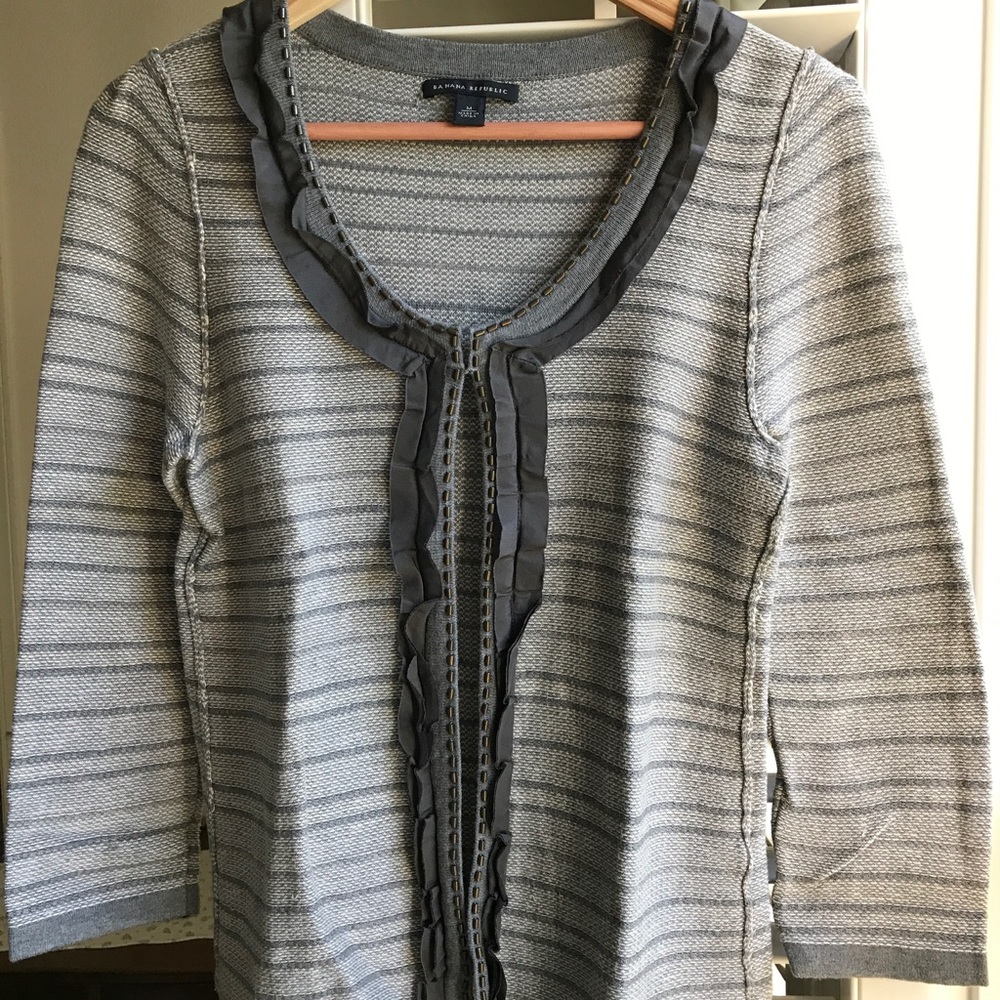 Banana Republic top outfit