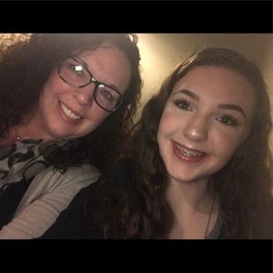 Meet your Posher, Monica