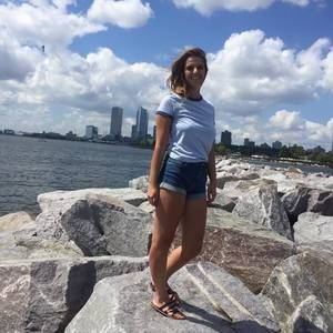 Meet your Posher, Nicole