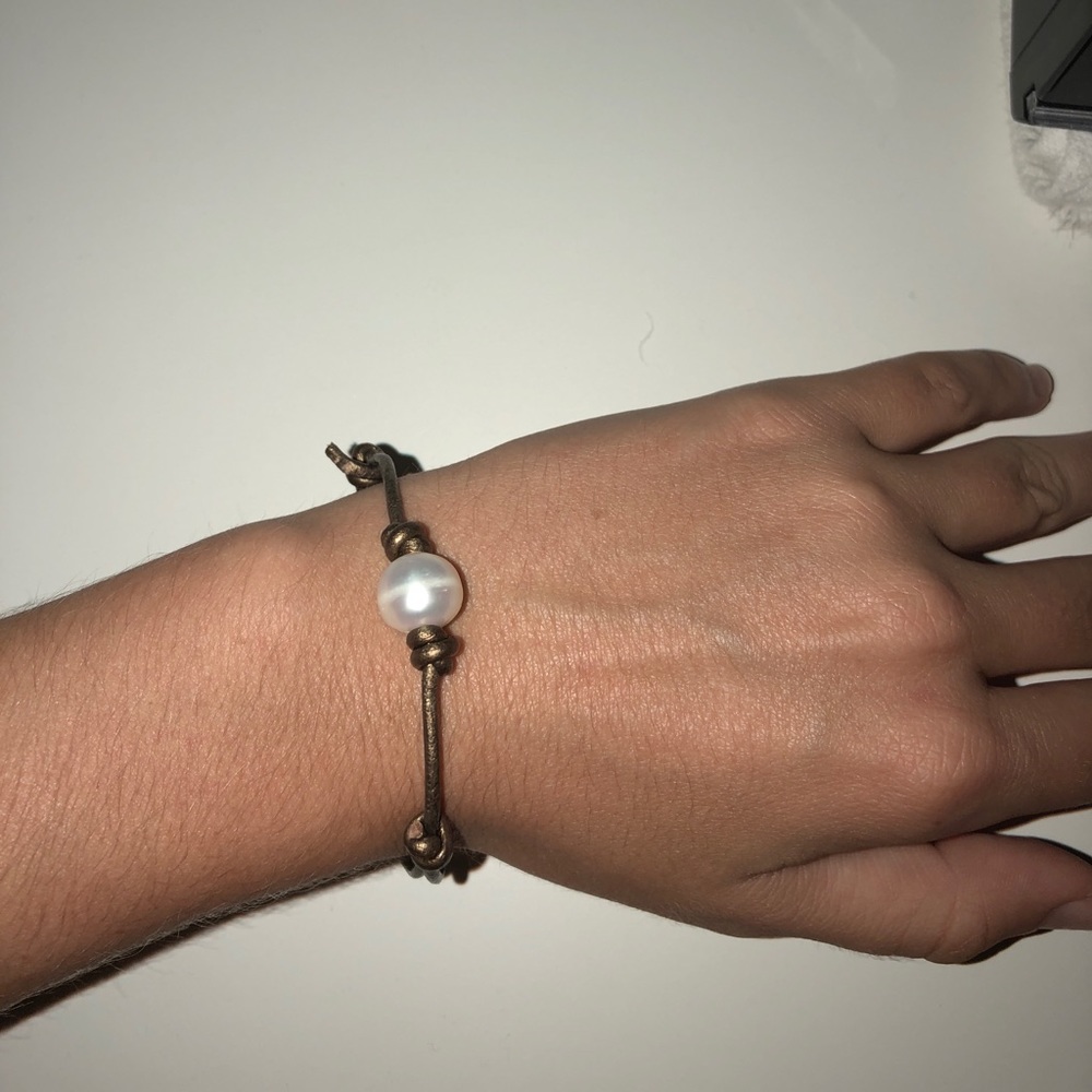 Pearl bracelet
