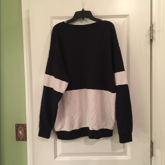 Large Pink Sweatshirt - Picture 2 of 3