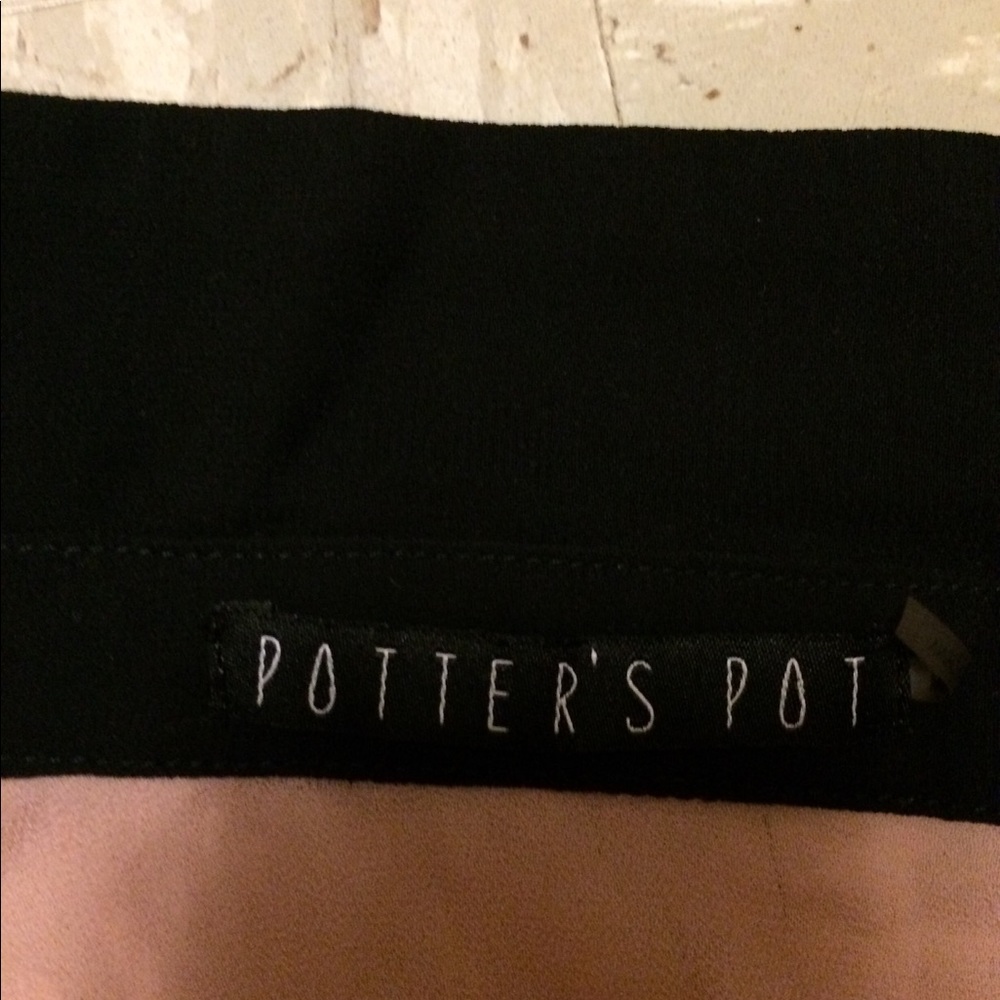 Top - Picture 2 of 2