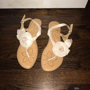 Born sandals