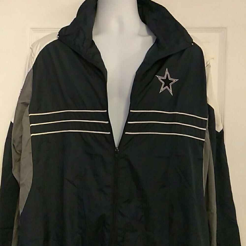 Dallas Cowboys light windbreaker with zipper Large