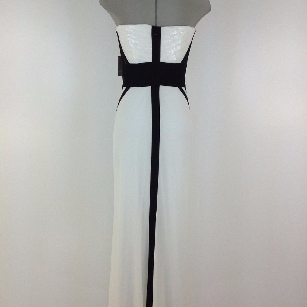 Calvin Klein Elegant Black and Ivory color block - Picture 3 of 3