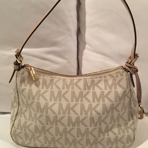 Authentic Michael Kors purse!
