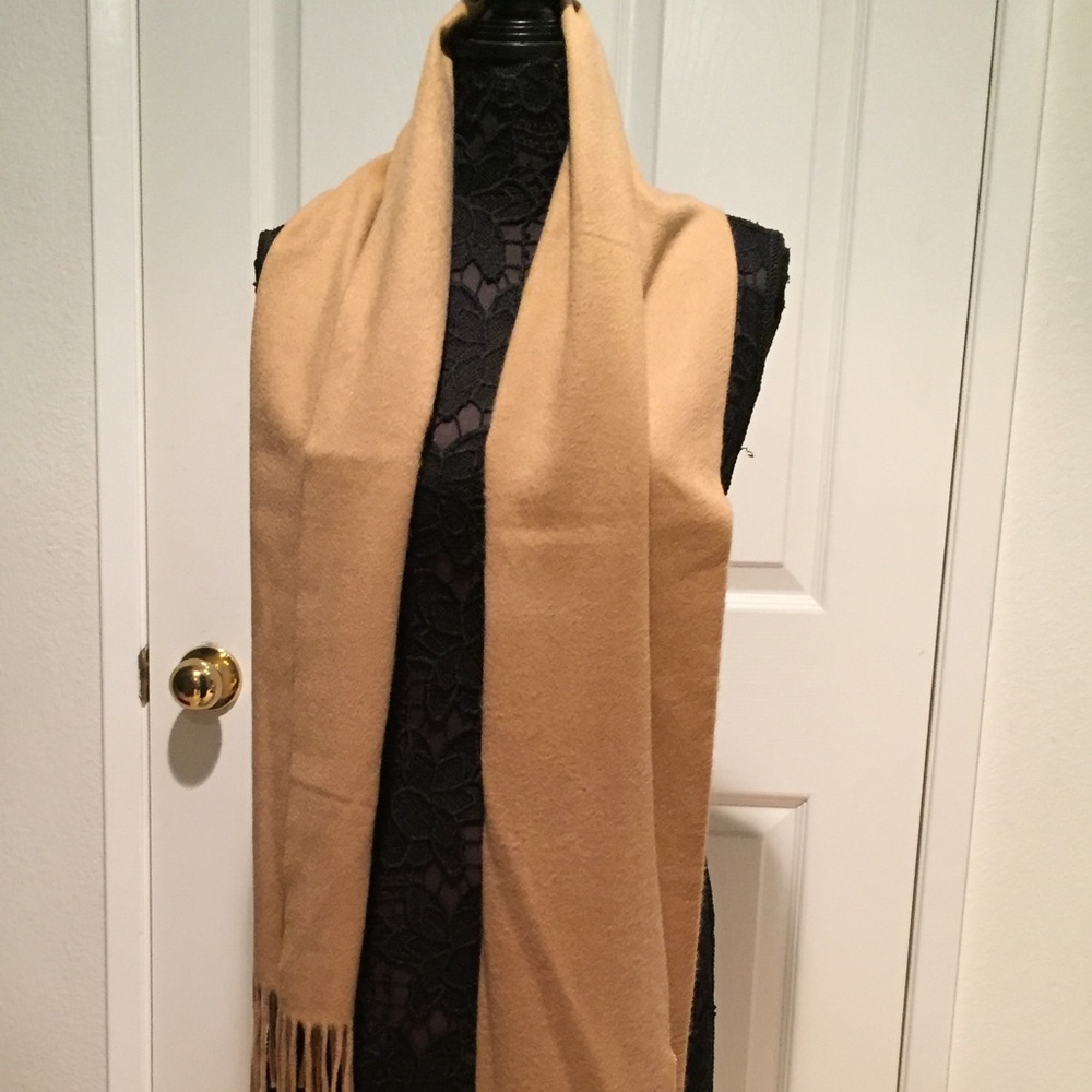 Ladies’ 100% Cashmere Fringe Muffler