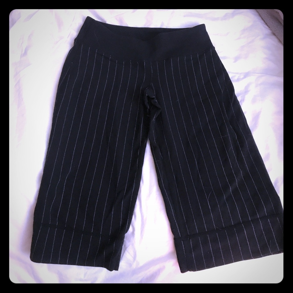 Lululemon capris, size 4.