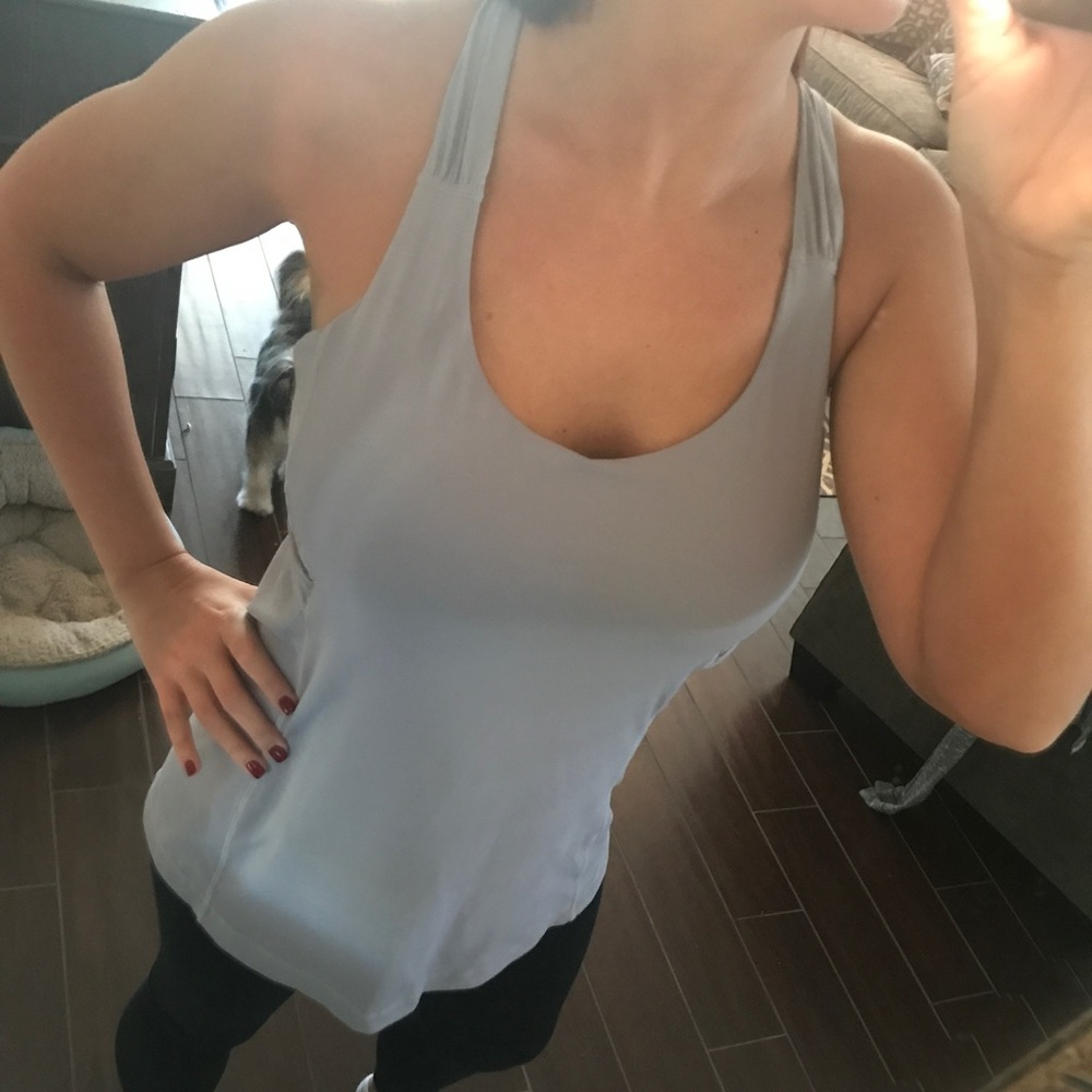Lululemon tank size 12