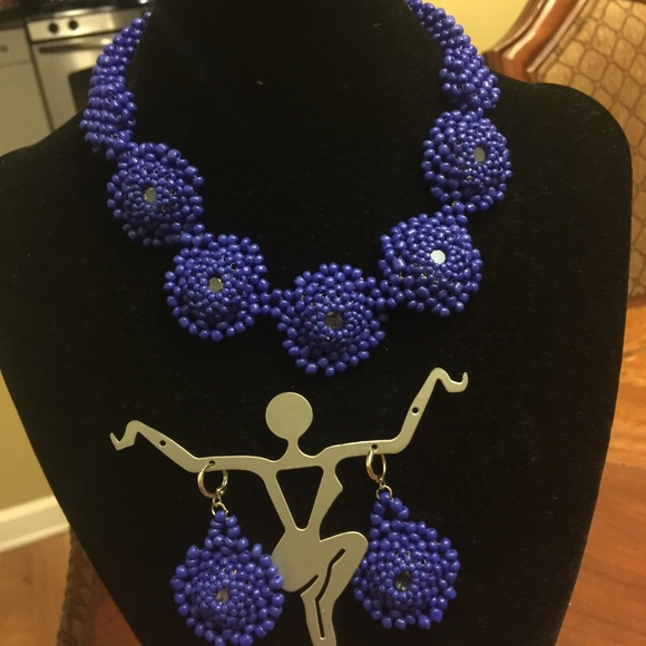 Meticulously handwoven jewelry set - Royal Blue - Picture 5 of 8