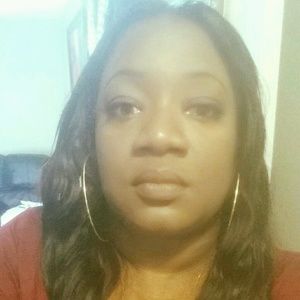 Meet your Posher, Earline