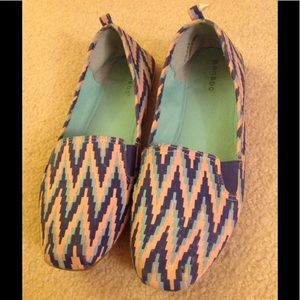 Blue pink purple pattern Flats