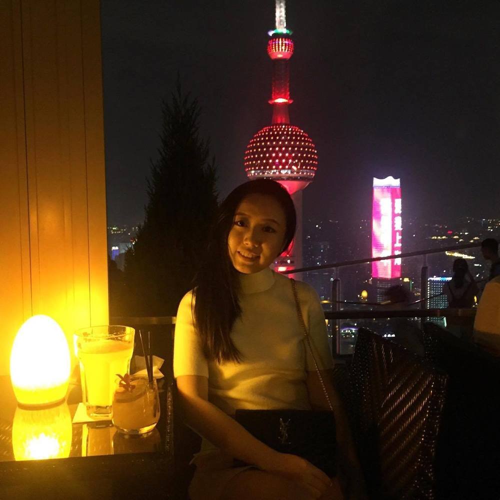 Meet your Posher, Yi