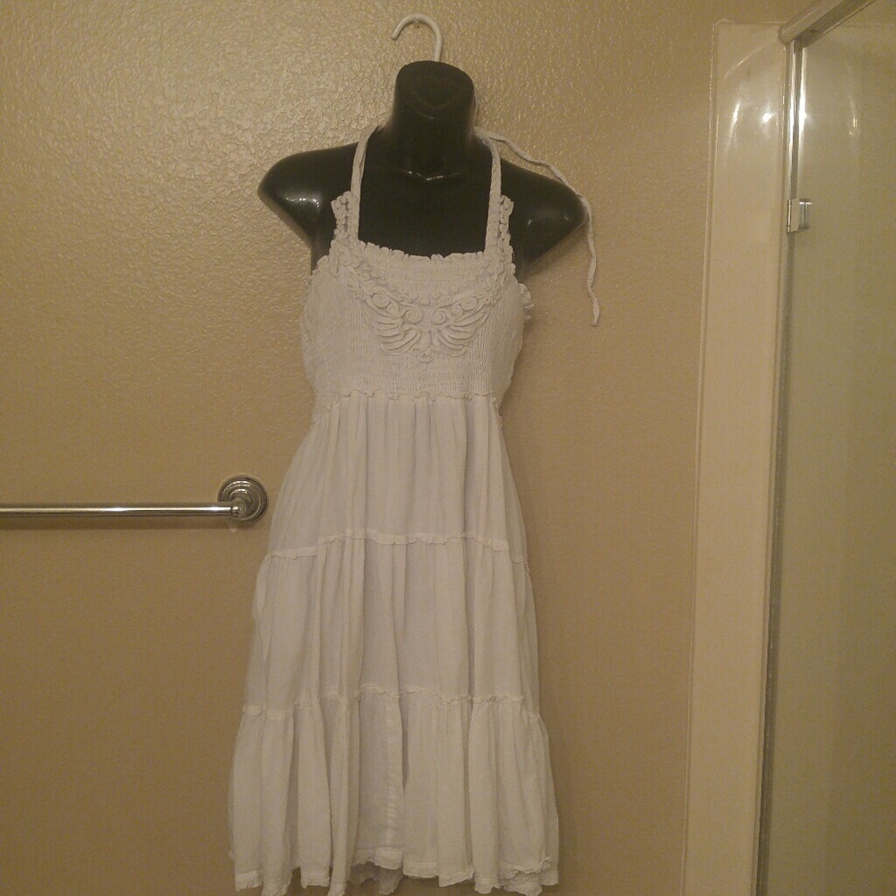 White pineapple cove dress