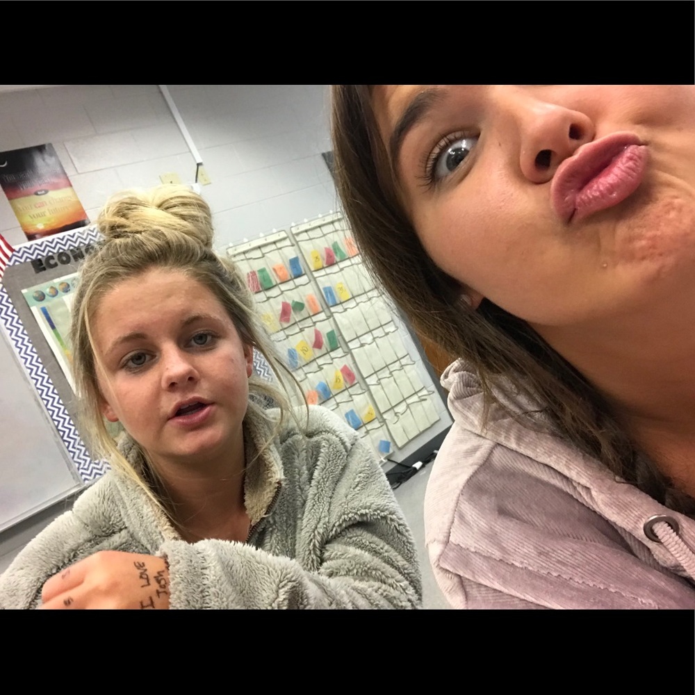 Meet your Posher, Clara