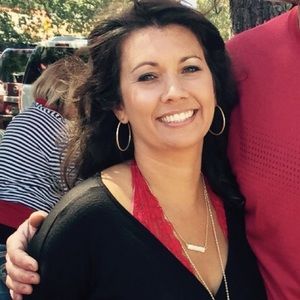 Meet your Posher, Angie