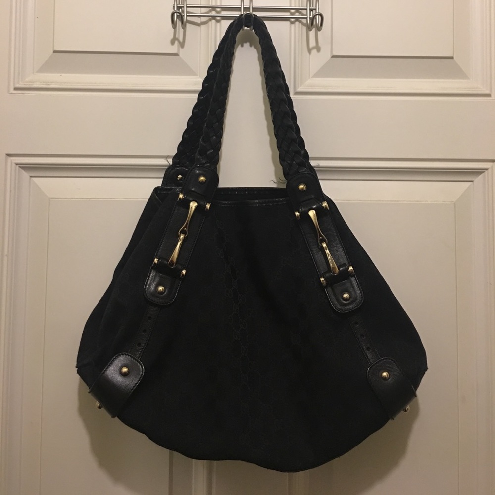 Gucci Pelham Medium Shoulder Bag - Black