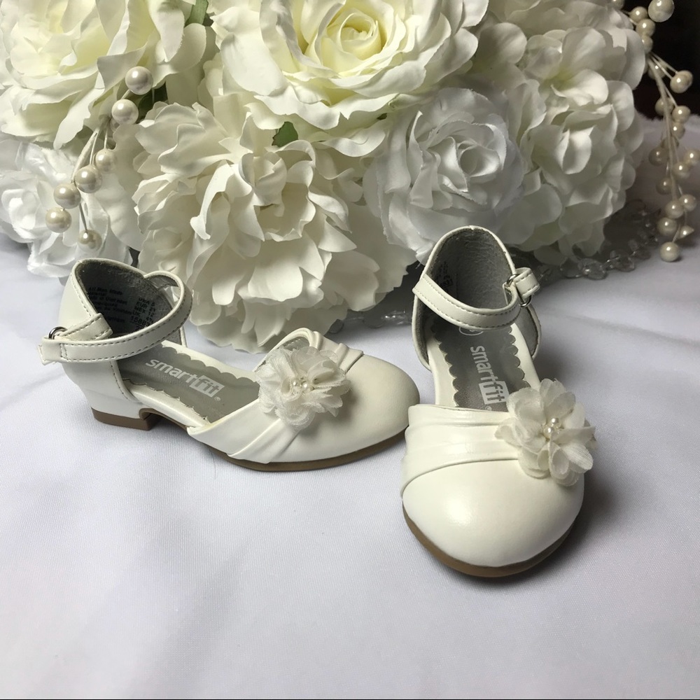 Baby Girl Shoes - Picture 2 of 3