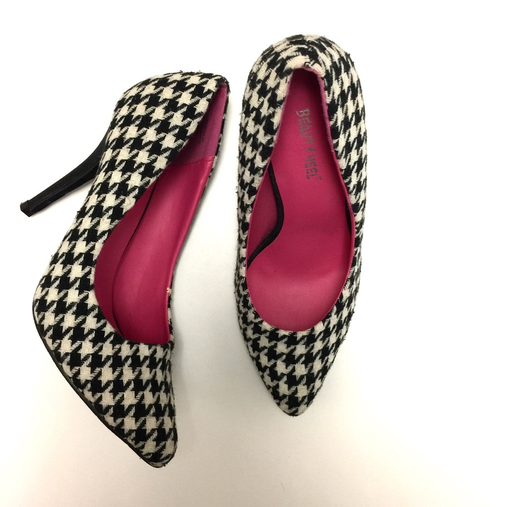 (‼️Closet Closeout reduced‼️) Houndstooth Pumps 👠