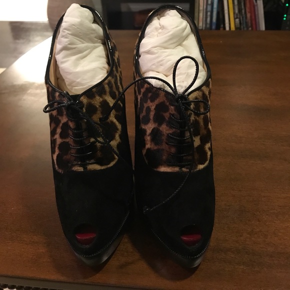 Christian Louboutin Paris leopard shoes - Picture 3 of 8