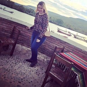 Meet your Posher, Cindy