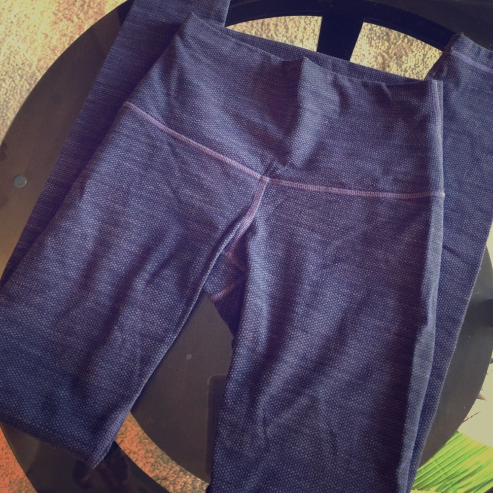 RESERVED Lululemon pants for @kud6t