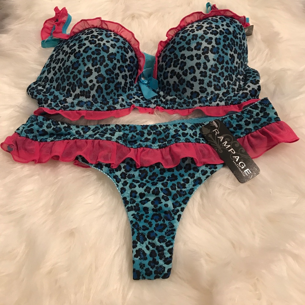 Lingerie set - Picture 2 of 2