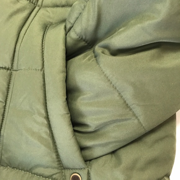 NWT Plus Size Army Green Puffer Faux Fur (1x-3x) - Picture 3 of 4