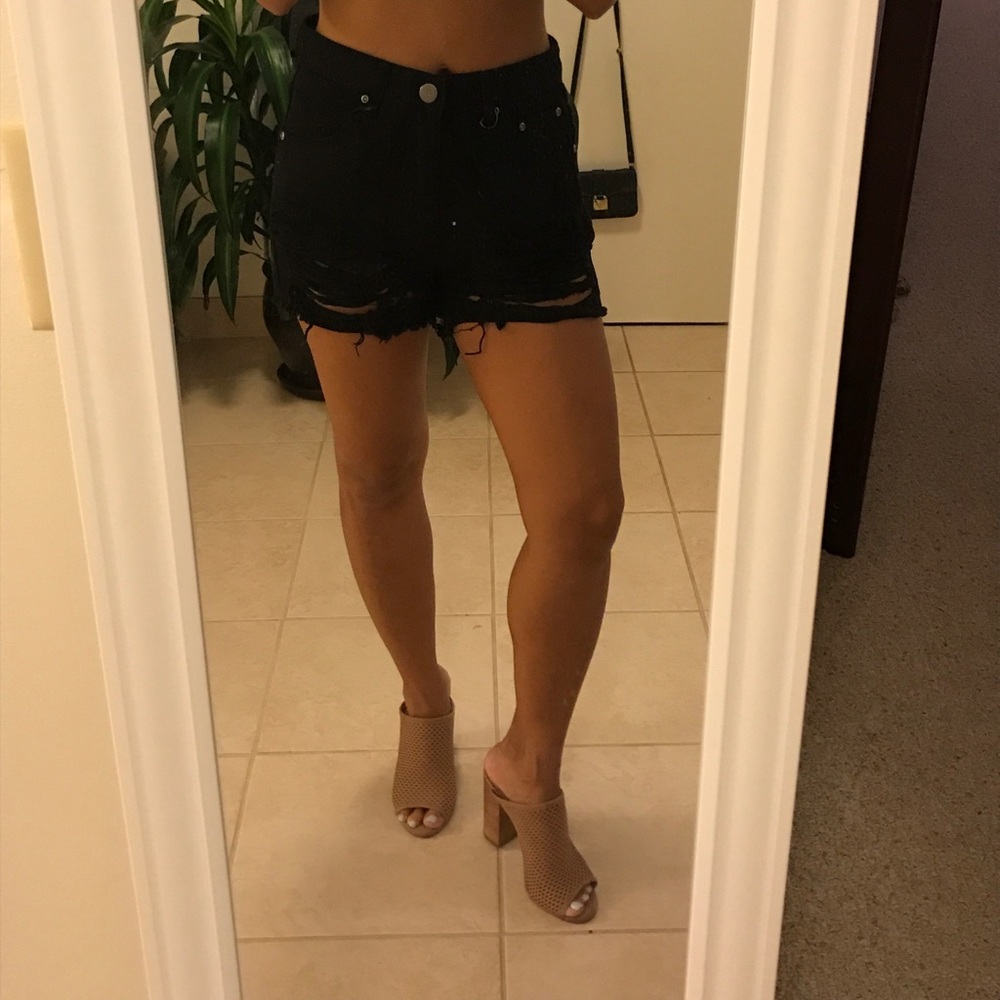 Black jean distressed shorts