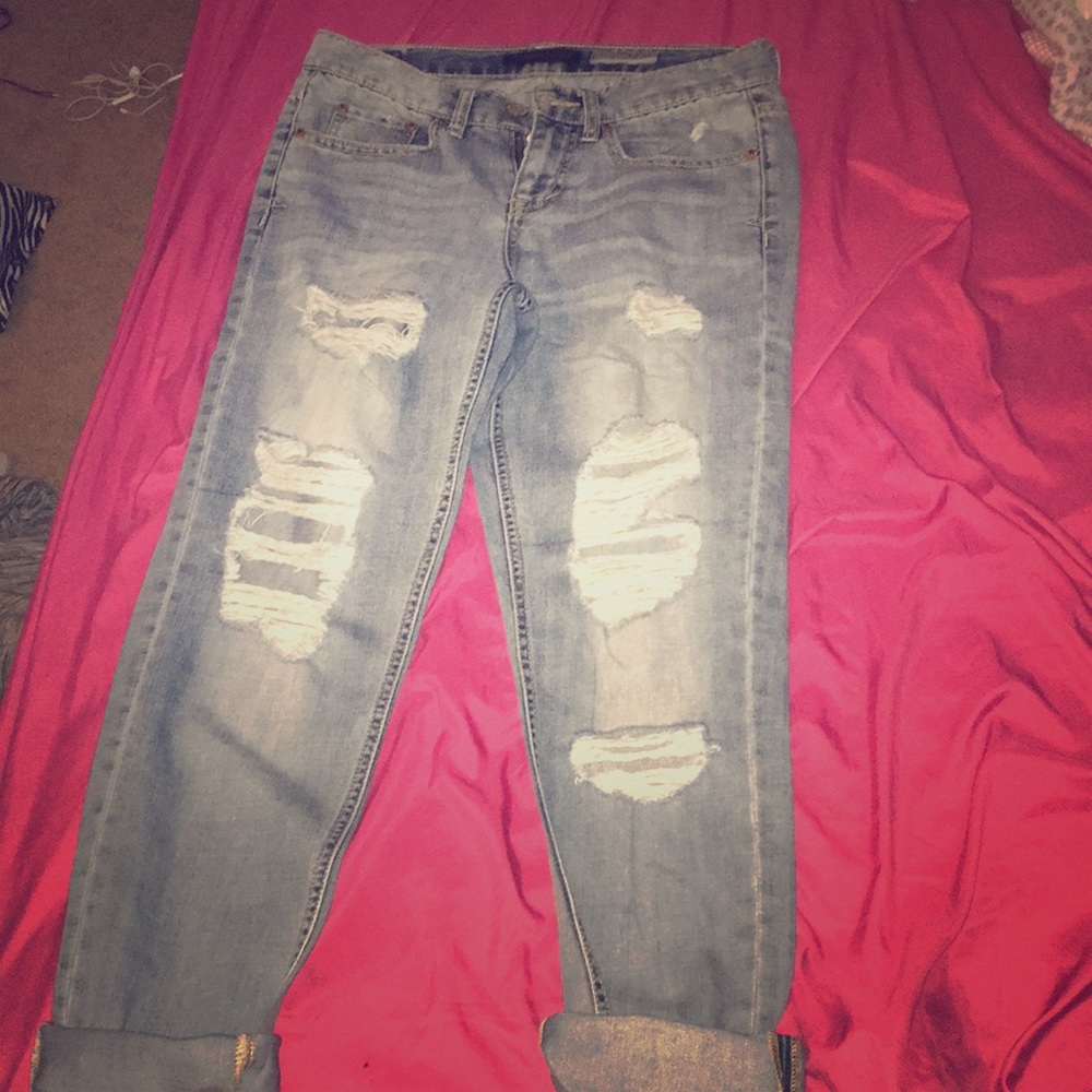 AEROPASTLE RIPPED BOYFRIEND JEANS