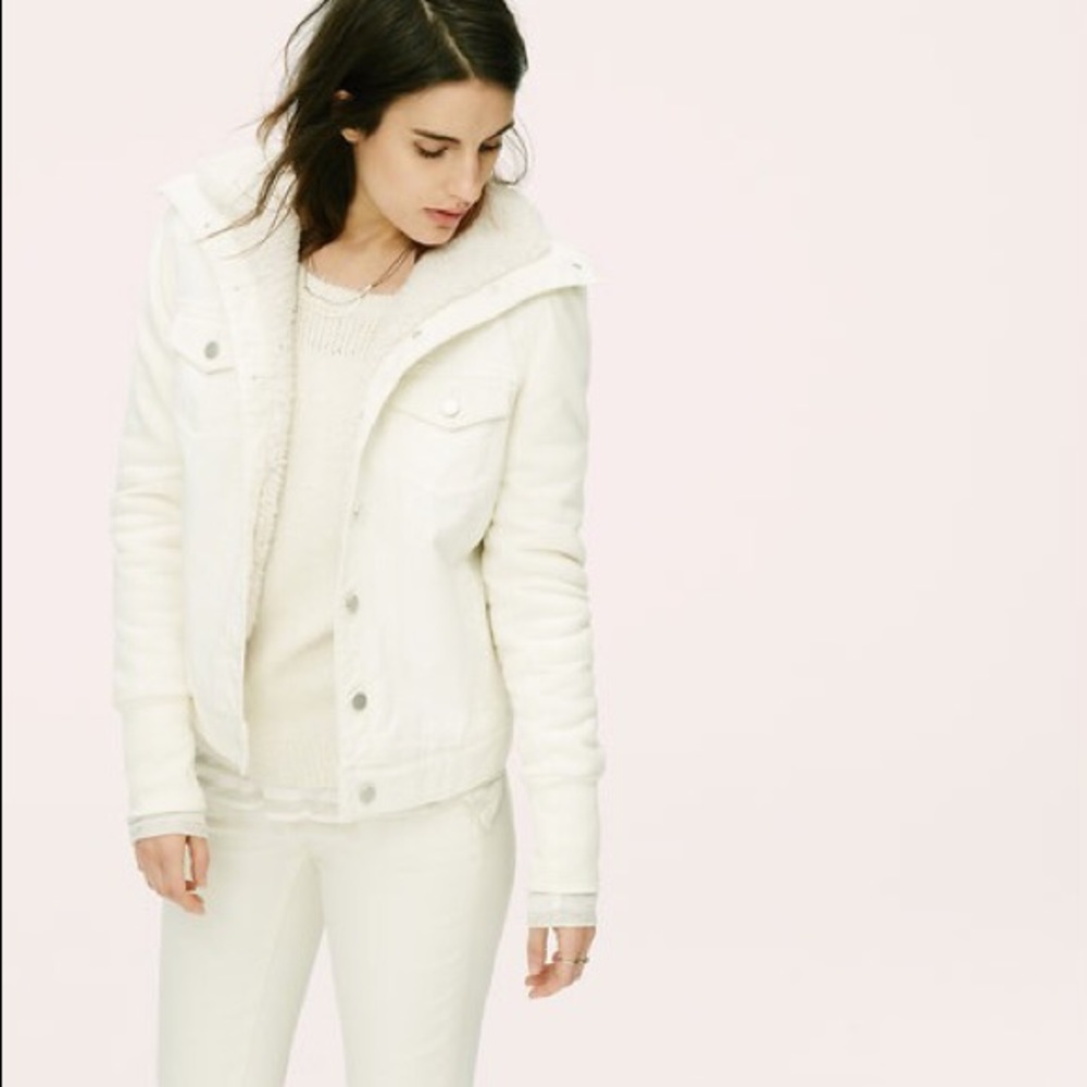 💝NWT Lou&Grey White Denim Jacket💝
