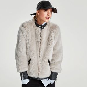 🎁 Zara (woman) Faux Fur/ leather Bomber 😍