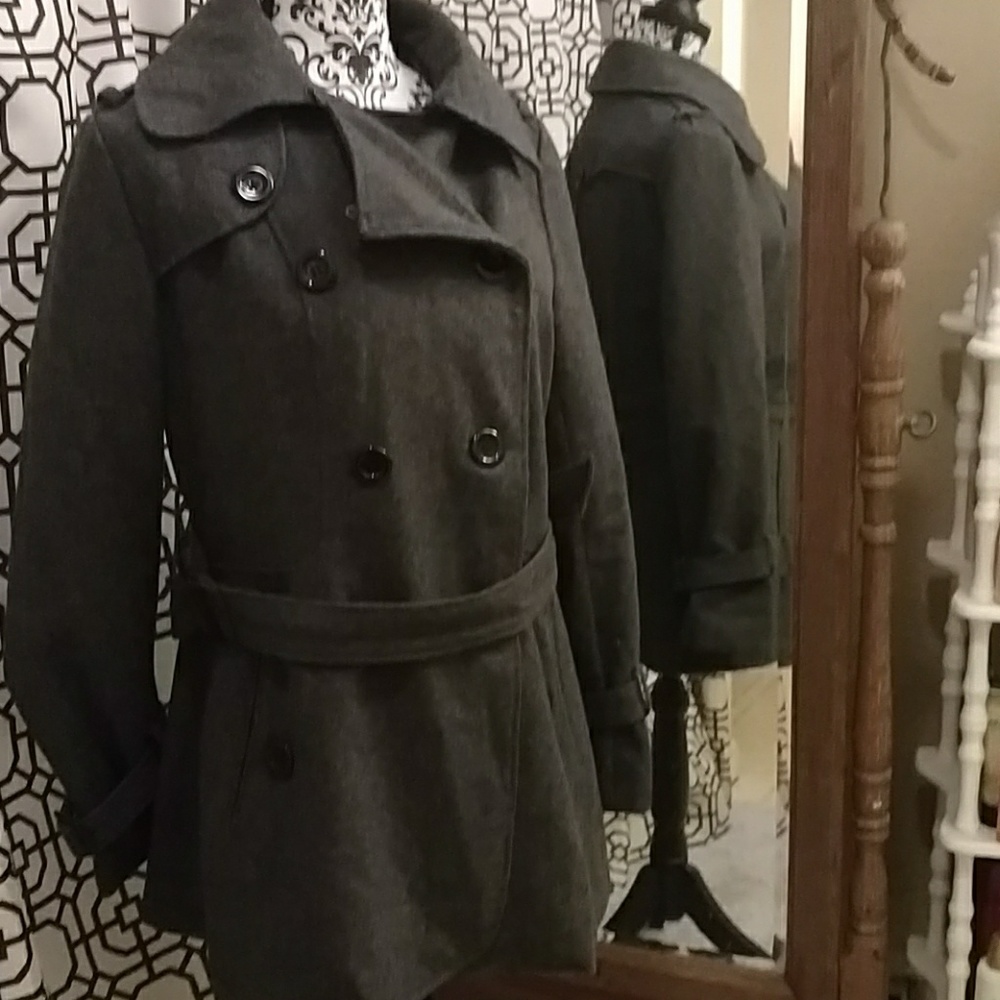 Forever 21 - Picture 1 of 2