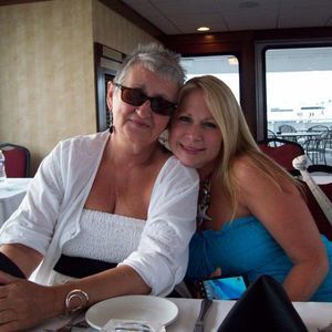 Meet your Posher, Traci