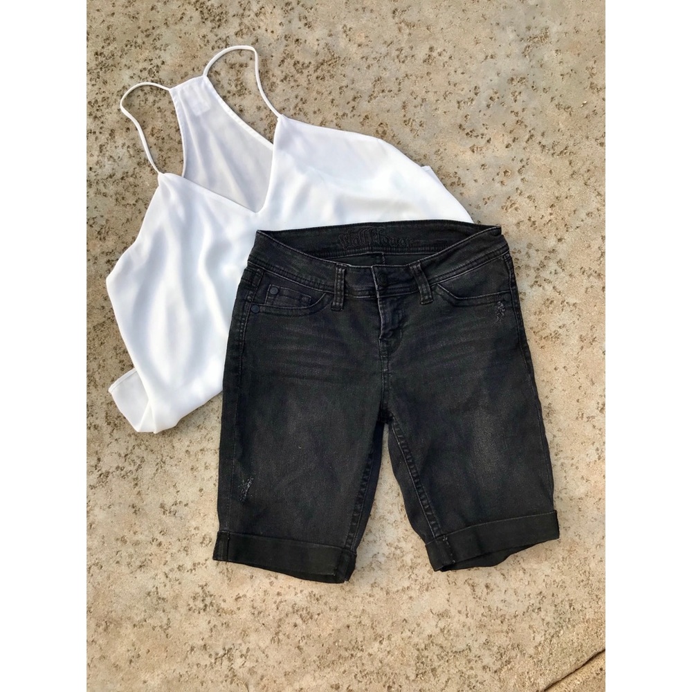 Wallflower Mid-thigh Shorts