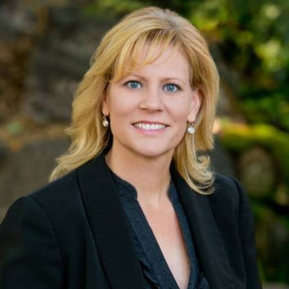 Meet your Posher, Jennifer