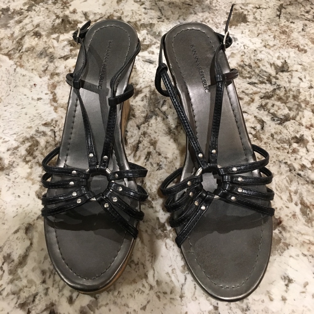 Banana republic wedge sandals