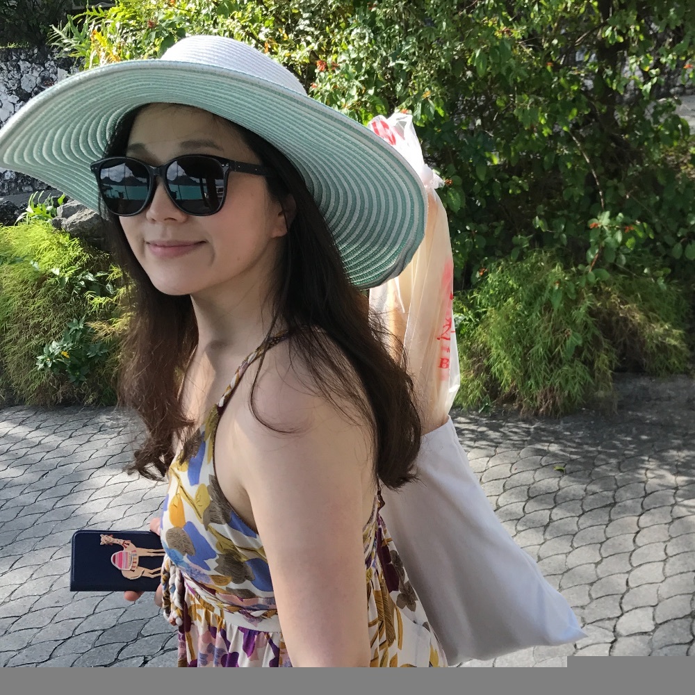 Meet your Posher, DJ