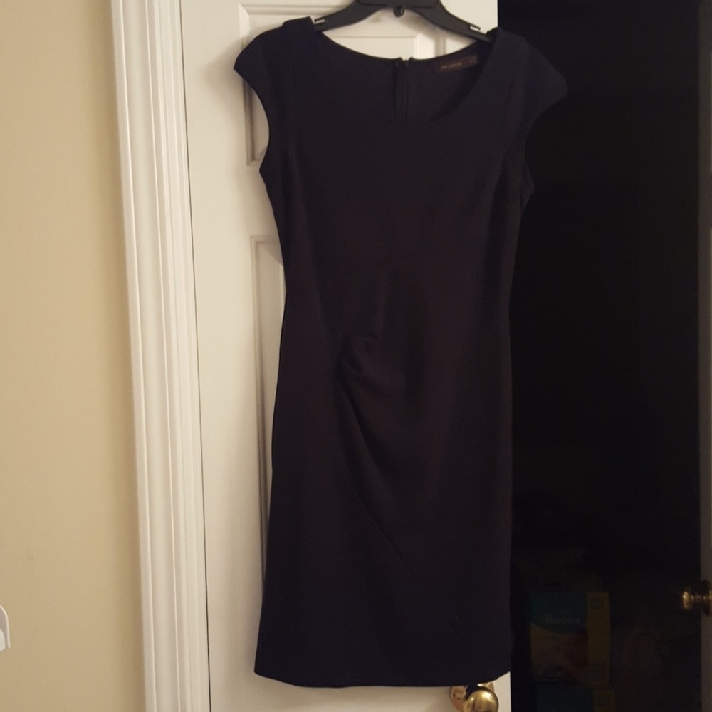 Fitted black dress
