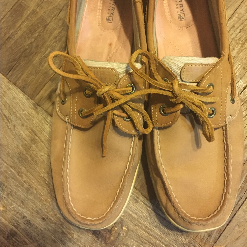 SPERRY TOPSIDER flats