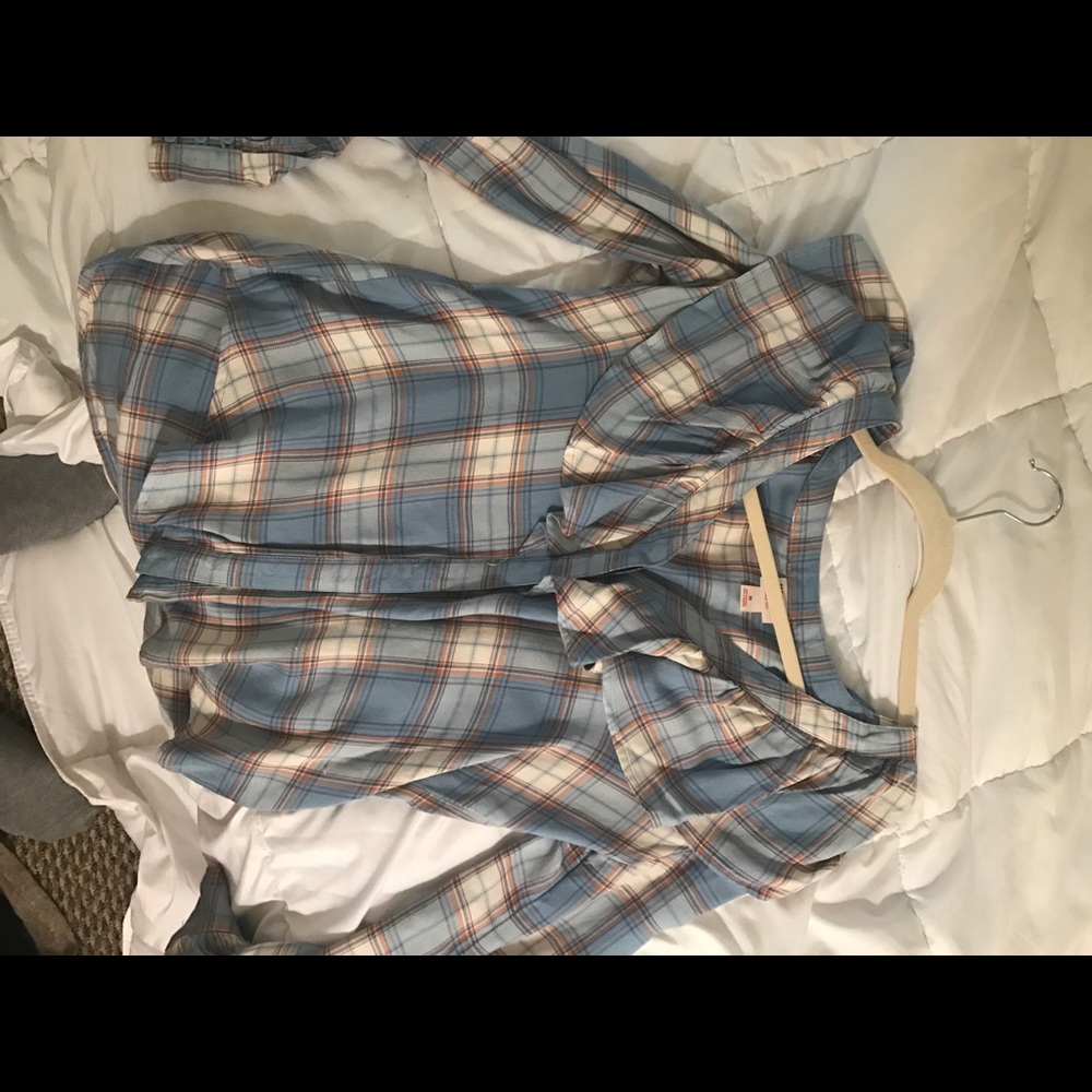 Blue low cut flannel top
