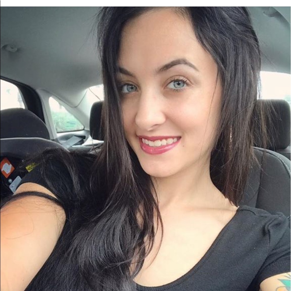 Meet your Posher, Samantha