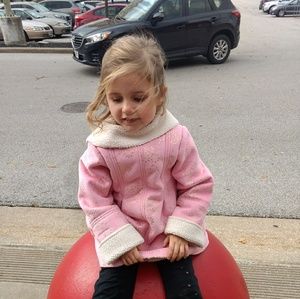 Meet your Posher, Nickie