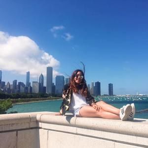 Meet your Posher, Andrea