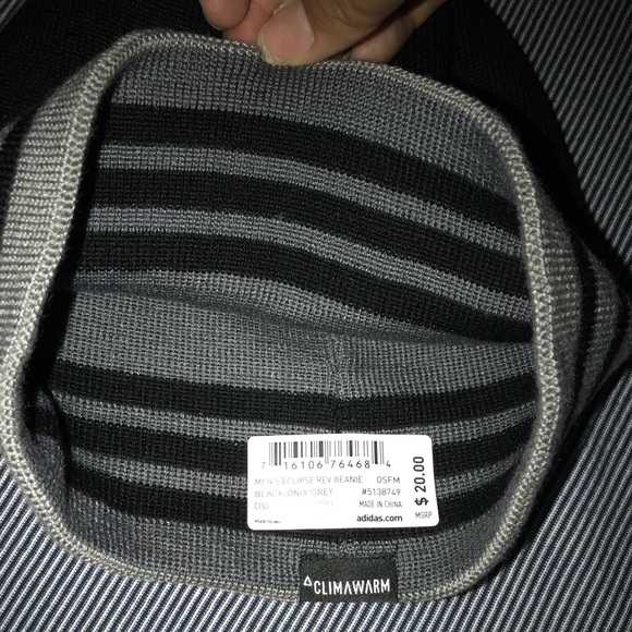Men adidas beanie - Picture 1 of 2