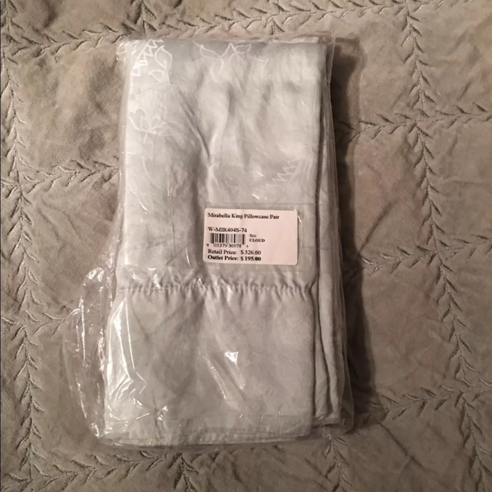 Bella Notte Mirabella Pillowcase Set