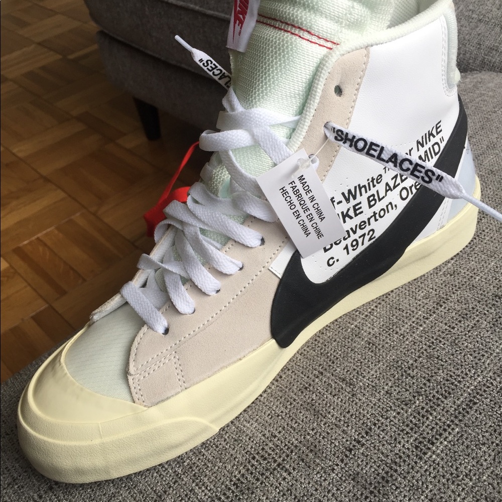 Brand New Off white x Nike blazer sz. 10