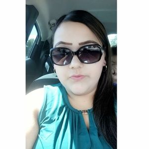 Meet your Posher, Christy